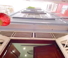 minh khai townhouse for sale, built by 50m wide alley leading to the street, area 52m2, asking price 11 billion
