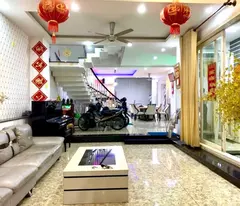 mini villa 10m from le hoang phai street, 5 floors 150m2 just over 11 billion