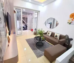 multi-system house for sale, corner lot - beautiful house to live in - 3 brs - 20m away from cars - full furniture free