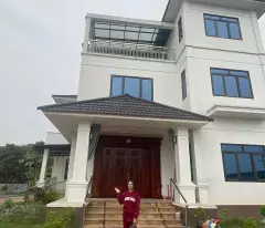 my brother offers to sell exclusively a 3-storey garden villa overlooking the cung kiem que vo villa area