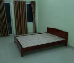 need to rent a self-contained apartment on the divided street side near to huu street, adjacent to galaxy van phuc, 30m2 fully furnished, price only 4 million.