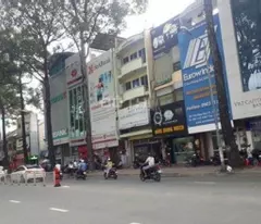 need to rent quickly corner 2 mt front street 3/2 district 10 brand street price only 60 million tl