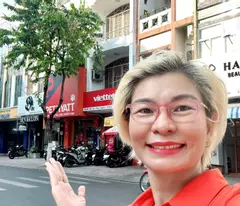 new owner needed to manage a business front house on tan vinh street district 4