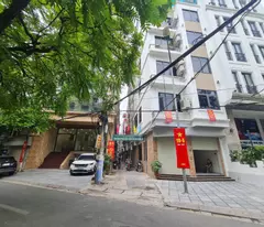 newly built house for sale, 7t elevator, 6m street frontage, car parking on nguyen ngoc nai street