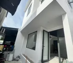 newly built house for sale in vo thi sau alley, south nha trang ward, just 1 minute to vinh truong market. price 2ty5