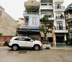ngoc lam house for sale 32 billion 95m sidewalk 3 cars avoid, two sides of always, long bien