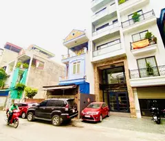 ngoc lam house for sale, 8 elevator floors, sidewalks, 2-way car, both residential and business