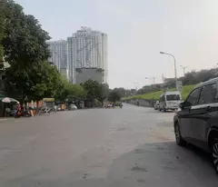 ngoc thuy garden villa for sale, 190m x 4 floors, 7.6m frontage, parking lot, rear hatch