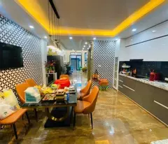ngoc thuy mini villa - elevator - garage - flawlessly beautiful.