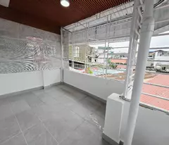 nguyen chinh's house for sale: beautiful location - ba gac alley - few steps to the car