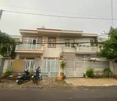 nguyen huu dat villa, area 7x24m square, 2 molded panels