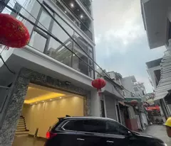 nguyen van cu house for sale, 48m2, 5 floors, elevator, corner lot 2, permanently open, price slightly 10 billion