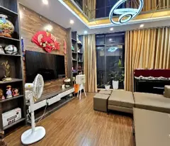 nhat chieu tay ho house for sale, area 31m 11.5 billion fully furnished, car parking, 40m to the lake, lake view