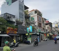@ nhh 10 billion - front of tttt district 5-39m2 4 floors right nguyen bieu-cao dat, busy business area dinh.