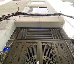 nice serviced apartment - near car - stable cash flow for rent - full furniture - no elevator -