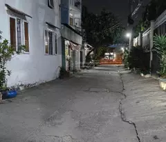old house for sale, ready to build a new one, 84m2, 8m car road right in front of ngo gia tu high school gate, district 8, price 5.6m
