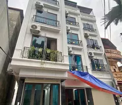 only 1 apartment - 139 nguyen ngoc vu - cau giay - 30m2 x 5 floors - slightly 4 billion