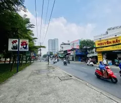only 1 unit - thai ngoc hau front - 95m2 - 2 floors - owner