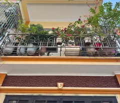 only 12.x billion corner lot houses built in ngoc thuy 52m2, 4m frontage, cars avoid parking