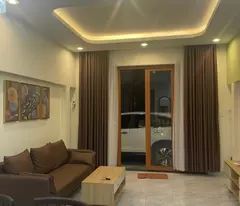 only 4.3 billion - highway 2 - car alway to enter the house - new house luxury designed - square windows.