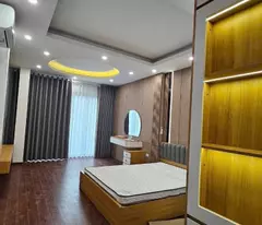 only 5.6 billion – beautiful 5-storey house near industrial university – area 35m², 5m lane avoid cars!