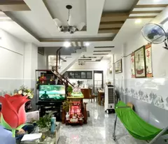 only 5.8 billion tl! 67m², 2 floors/3 bedrooms, car alley, ward 16 go vap!