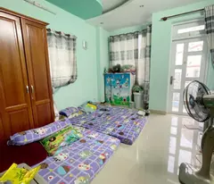 only 6.8 billion, [p4q8], dang thuc lien front front - 49m2 - 4 floors - new house owner is living in.
