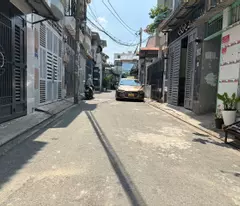 only 86 million/m2, 80m2, large width 5mx17m, house for sale in go vap, truck alley, right at emart, 1 owner