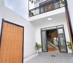 only 880 million, have a house with 1 ground floor and 1 floor, 76 square meters, car, and the investor will make a profit.