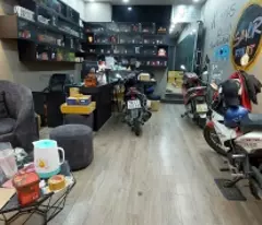 owner needs to ly sell 2-storey house in truck alley on le van sy street, ward 12, district 3, price only 16 billion