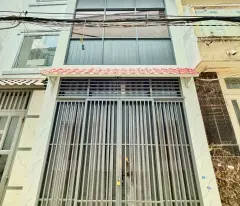 owner needs to sell house right in the center of tan binh, ho chi minh