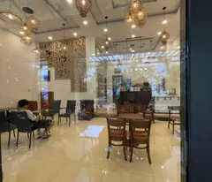 owner needs to sell luxury villa, available business motor with good furniture, 450kg elevator, about 13 billion