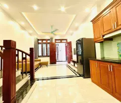 owner sells 5-storey nr tu dinh, long bien ward, 1 car house to avoid parking day and night, near tran bridge