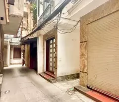 owner sells house at lane 79, street 8/3, corner lot, 32m2, 5 floors, mt4.1m price 6.3 billion