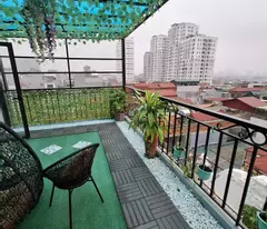 owner sells vuong thua vu house with 7 floors, elevator, car to the house, huge cash flow