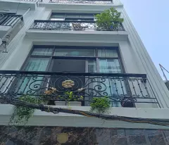 phuong canh house for sale 35m2- 5t, open lane, car, beautiful red nt now, price 6.15 billion
