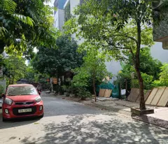 phuong canh resettlement land for sale, 81m2, commercial sidewalk, 3 cars, price 13.38 billion