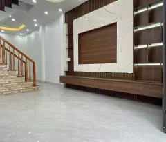 pioneer house for sale in open lane near old ward committee, new 3-storey house