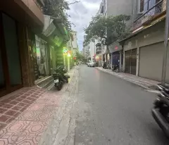 private house for sale at ngoc lam street