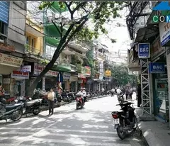 private house for sale, facing silver street, 32m2.