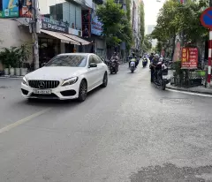 private house for sale in lang ha, dong da, 50m2, 5 floors. frontage 4.5m. price 9.45 billion near beautiful houses and amenities