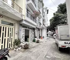 quang trung house for sale p10 go vap 4 floors 80m truck alley near hong duc hospital 8.3 billion still tl