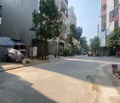 quick sale of house 50m 5 floors, area ~7m, subdivision, car running around, elevator runing around, price only