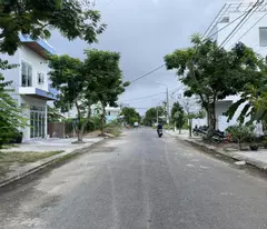 quick selling 3-floor house in nam viet a new-beautiful-fully fully furnished super price for only 6 billion