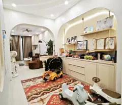 real estate for sale 30m 4t right at private gate, can tl manh at minh khai, real information