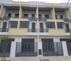 reside in the heart of the urban – own a townhouse from only 439 million!