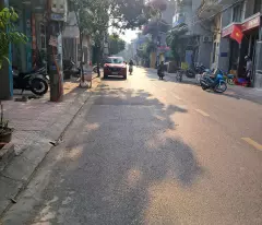 sale: 3-floor house on corner of nguyen tong quai street, tran lam, area=180m2, mt=18m, price 12 billion