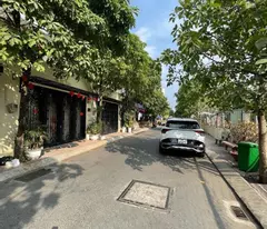 sale 5.5 billion, 80m2 district 10, 2 floors, big alley, near polytechnic university