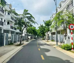 sale adjacent to la vida vung tau 6x17.3, price only 6.89 billion with pink book