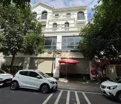 sale adjacent to shophouse for both residential and business purposes, near 66 apartment buildings, main axis of the project. mtg